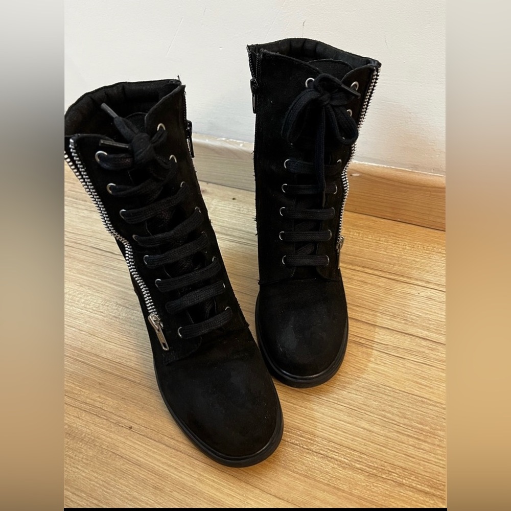 Truffle Collection Lace Up Ankle Boots - Picture 13 of 13